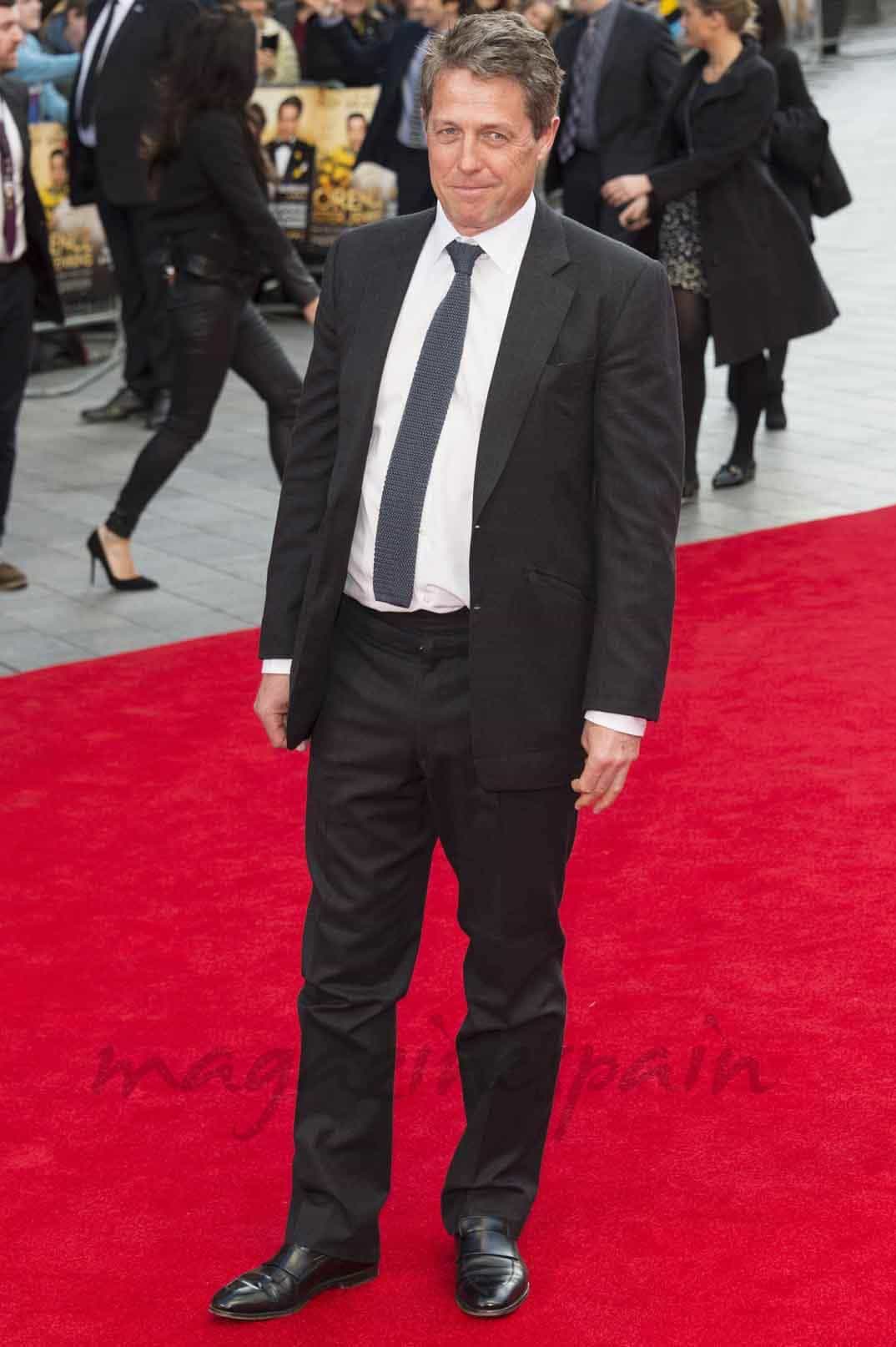 hugh grant en la premiere de florence foster en londres