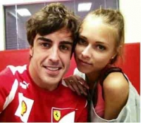 fernando-alonso-y-dasha-kapustina-2012