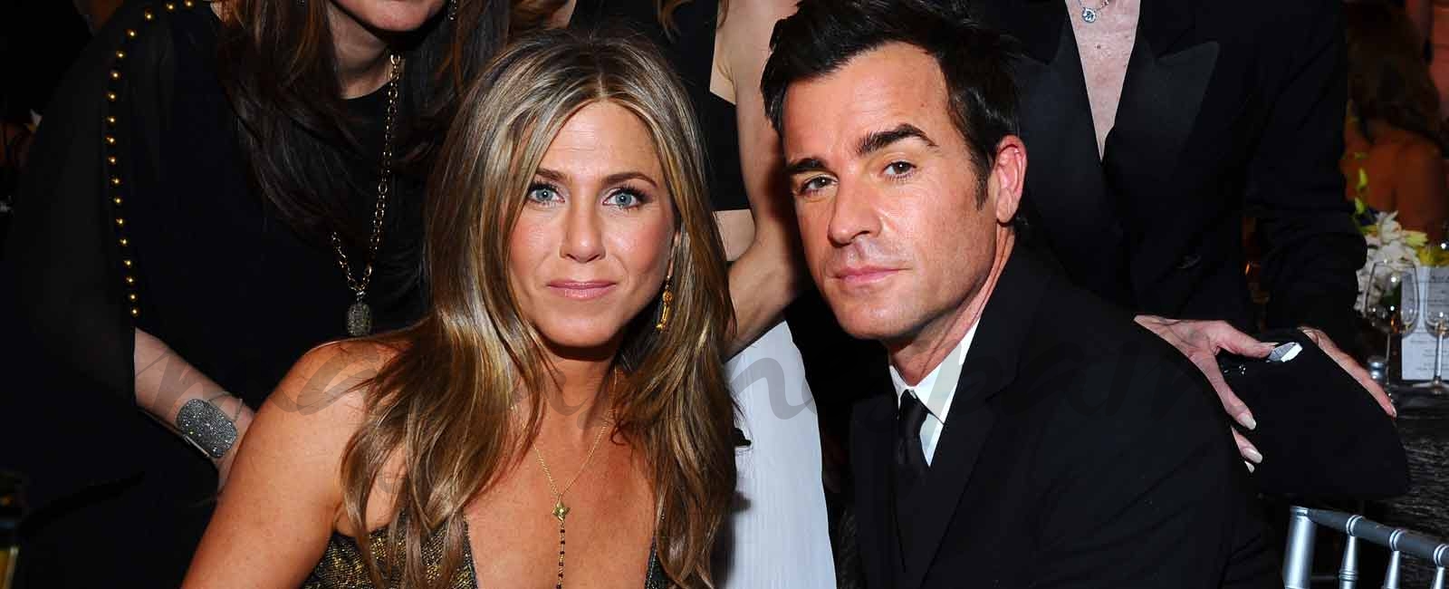 Las notas de amor de Brad Pitt a Jennifer Aniston que encontró su marido, Justin Theroux