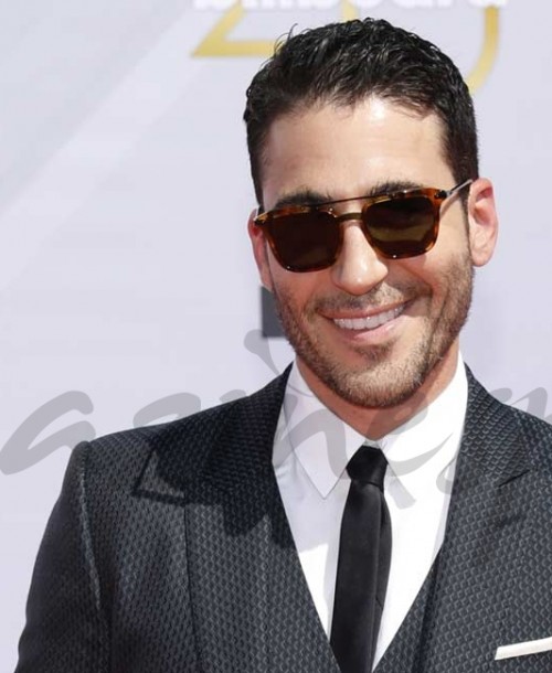 Miguel Ángel Silvestre tiene un mensaje para Jennifer López