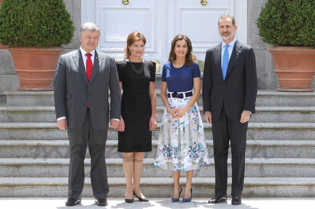 Los Reyes junto al Presidente de Ucrania, Sr. Petro Poroshenko, su esposa Maryna Poroshenko © Casa S.M. El Rey