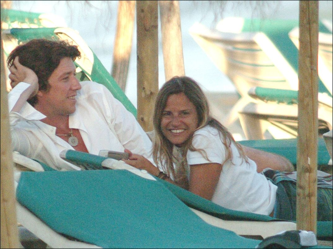 Eugenia Martínez de Irujo con Nicolás Vallejo Nájera - 2004