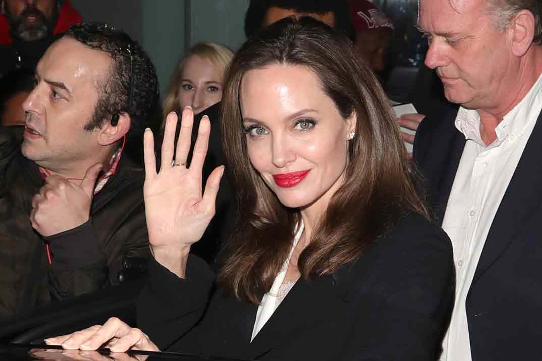 La emotiva carta de Angelina Jolie hablando de sus hijos y recordando a su madre fallecida