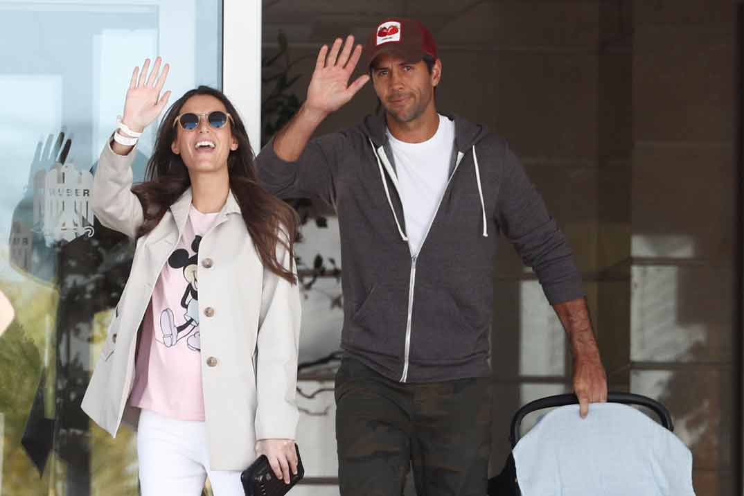 Ana Boyer y Fernando Verdasco ya están en casa con el pequeño Miguel