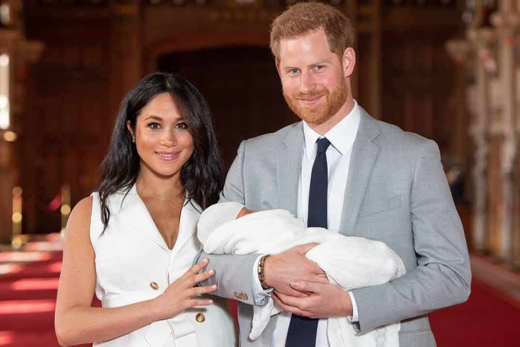 Los Duques de Sussex presentan a su primer hijo