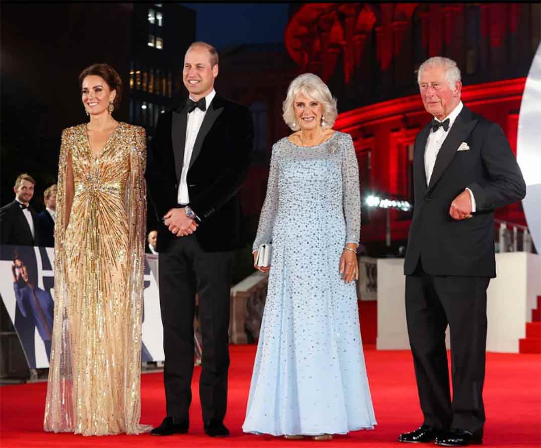 Kate Middleton, Principe Guillermo, Camilla Parker Bowles, Príncipe Carlos - - 007 Sin tiempo para morir © Instagram