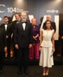 El original vestido blanco que ha lucido la reina Letizia en los Premios Mariano de Cavia