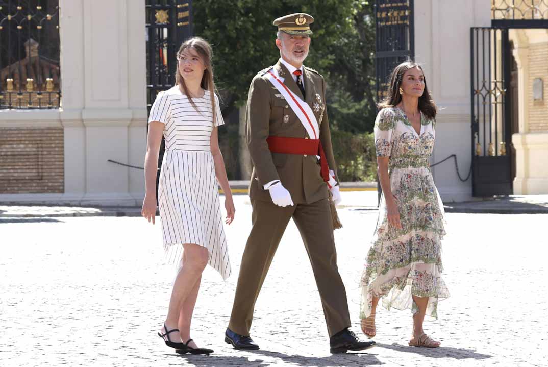 Reina letizia vestido flores