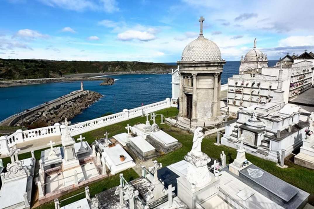 luarca-cementerio