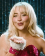 “A Nonsense Christmas with Sabrina Carpenter” – Netflix adelanta la Navidad