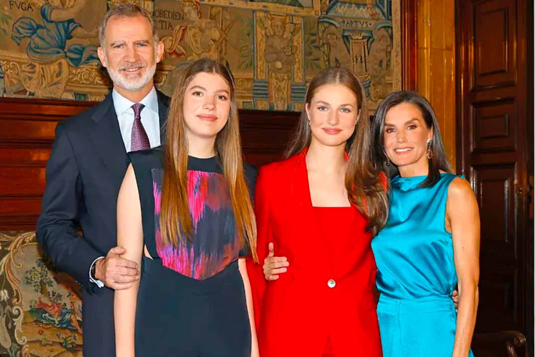 La felicitación Navideña de la Familia Real: una foto inédita y el recuerdo a las víctimas de la DANA