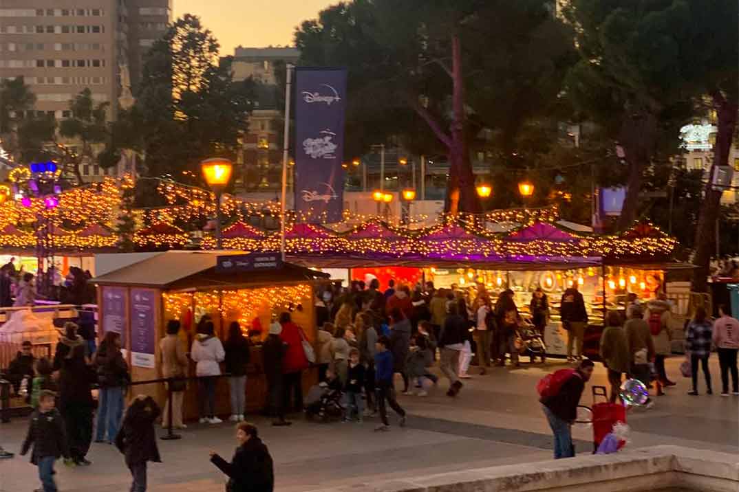 El mercadillo navideño más mágico y auténtico de Madrid ha llegado a la Plaza de Colón