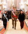 La reina Letizia deslumbra con una falda burdeos en la celebración de la Pascua Militar