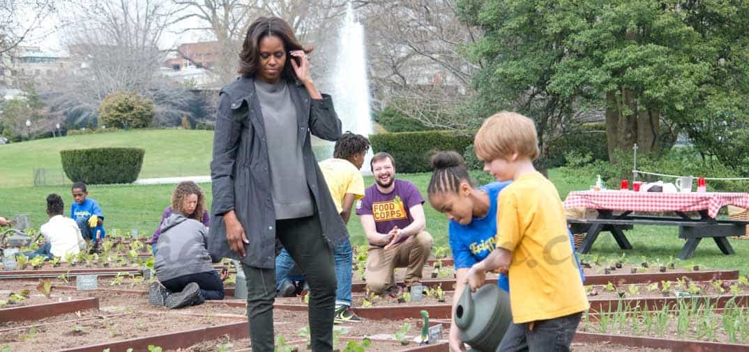 Michelle Obama jardinera en la Casa Blanca