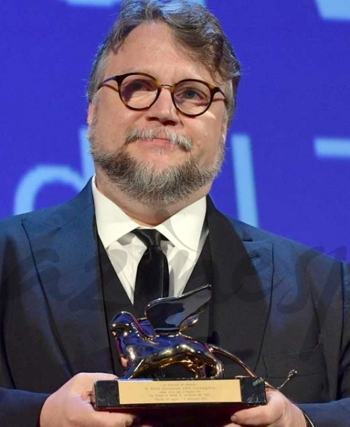 Guillermo del Toro gana el León de Oro con “La forma del agua”